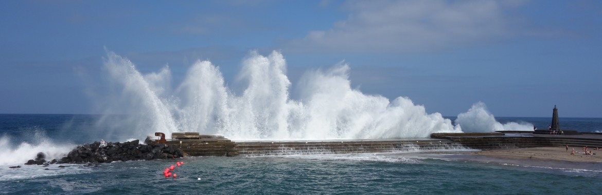 La temperatura del agua en el océano en Tenerife.