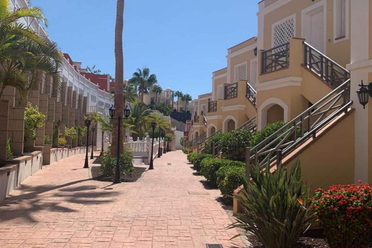 1-bedroom apartment for rent in the area of El Duque (Costa Adeje) in the residential complex El Veril.