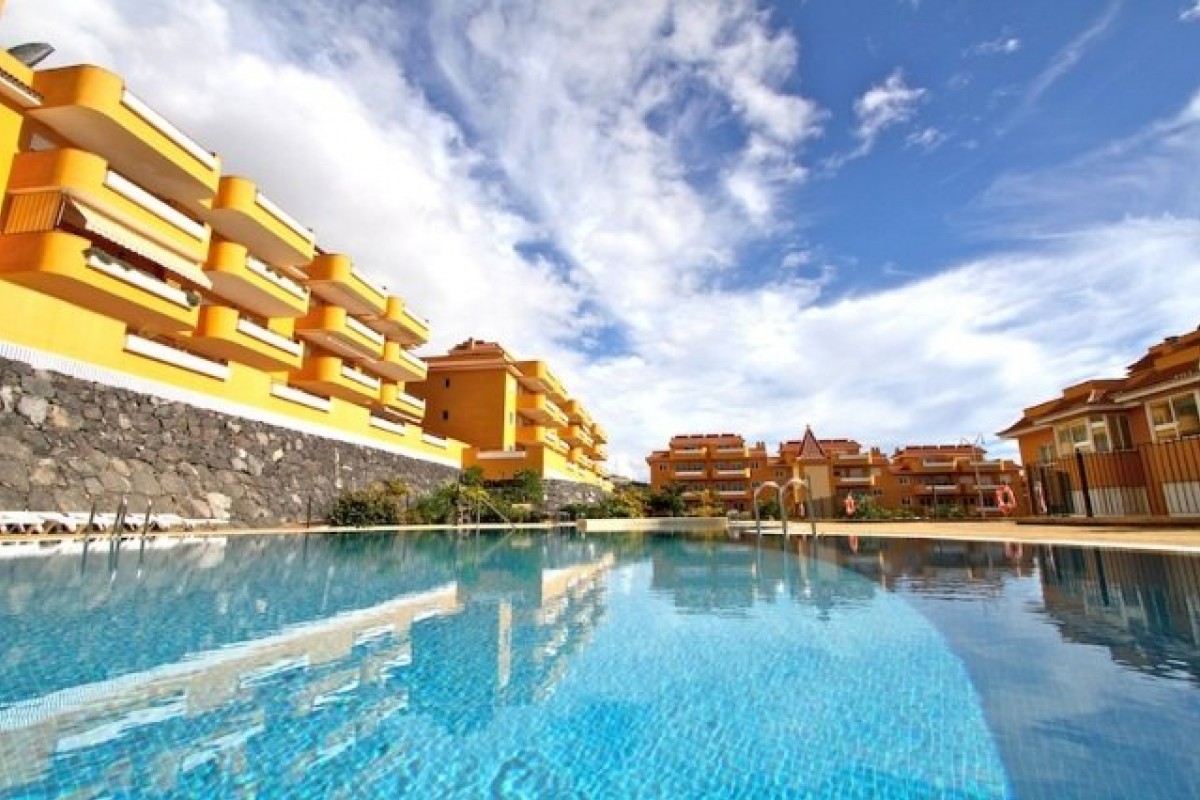 2-bedroom apartment for rent in Playa la Arena residence, Puerto de Santiago.