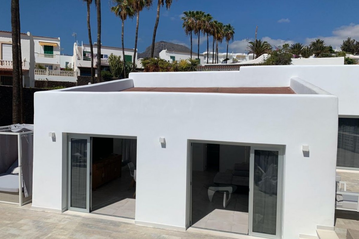 New 2-bedroom villa for rent in Costa Adeje, San Eugenio.
