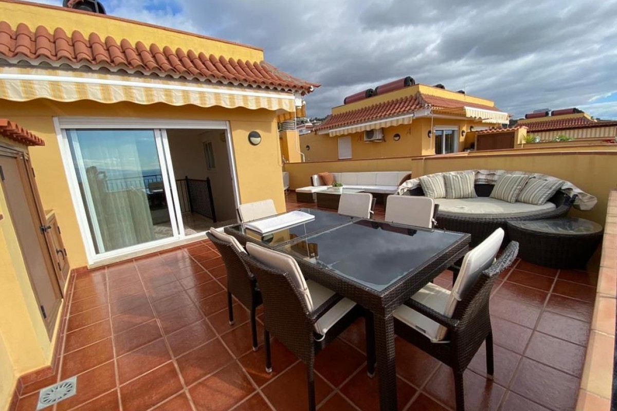 New duplex for rent in the Playa la Arena residence, Puerto de Santiago.