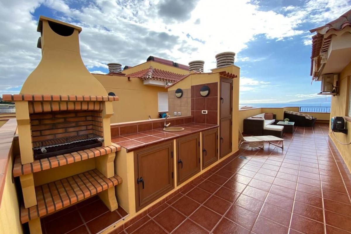 New duplex for rent in the Playa la Arena residence, Puerto de Santiago.