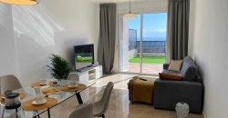 Se alquila apartamento de 1 dormitorios en Puerto de Santiago en el complejo residencial Playa Negra