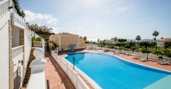 2-bedroom apartment for rent in the area of El Duque (Costa Adeje) in the residential complex El Veril.