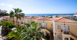 2-bedroom apartment for rent in the area of El Duque (Costa Adeje) in the residential complex El Veril.