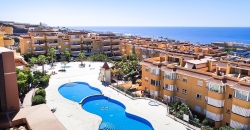 Entdecken Sie das DUPLEX-PENTHOUSE Ihrer Träume im Herzen des prestigeträchtigen Puerto de Santiago!